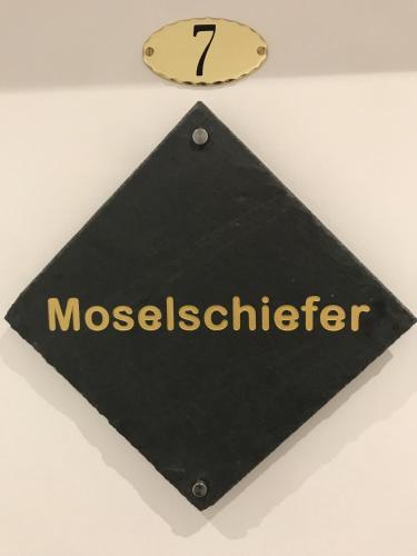 395483866.jpg