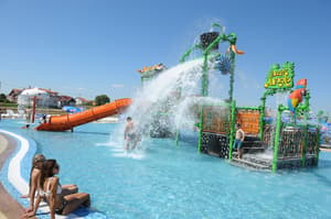 thumbnail: Aqua center
