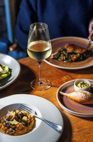 thumbnail: Restaurant