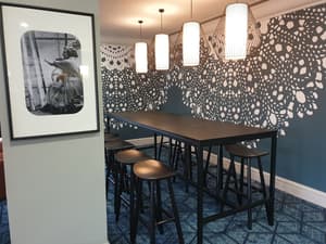 thumbnail: Lobby lounge