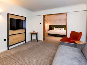 thumbnail: Room