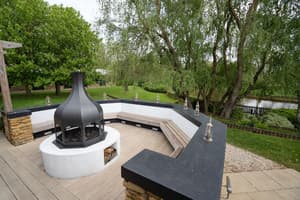 thumbnail: Terrace/patio