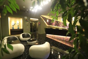 thumbnail: Lobby sitting area