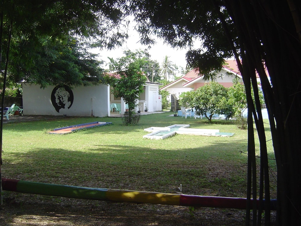 Mini-golf