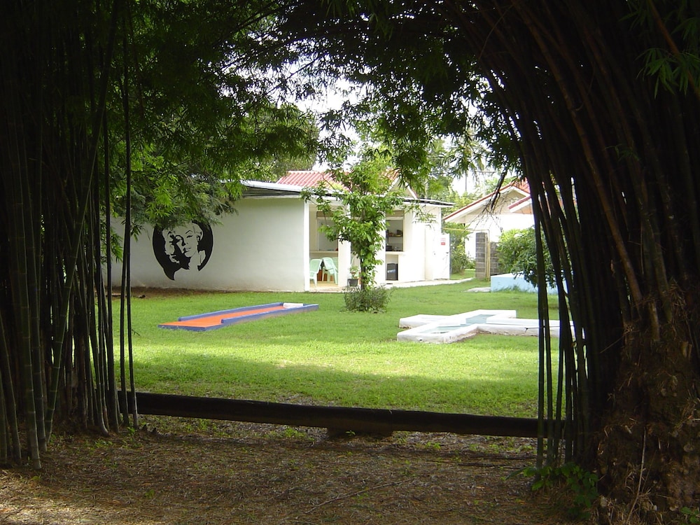 Mini-golf