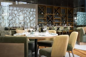 thumbnail: Restaurant