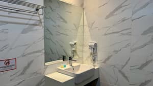 thumbnail: Bathroom