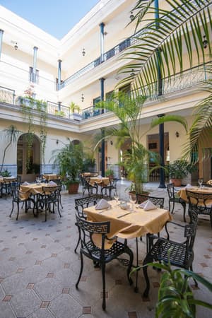 thumbnail: Restaurant