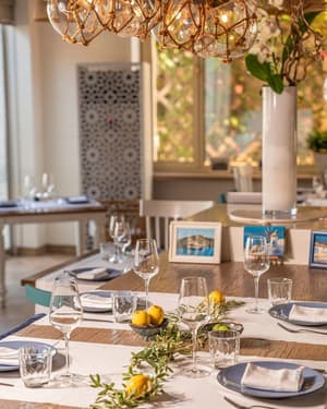 thumbnail: Restaurant