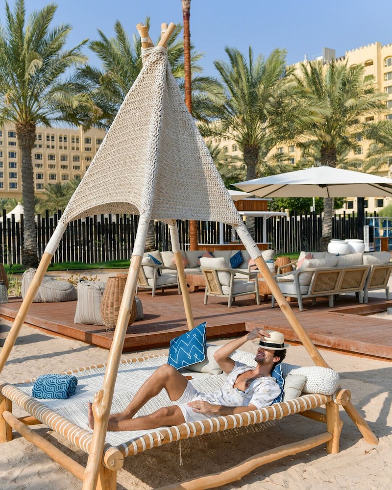 Beach bar