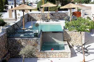 thumbnail: Infinity pool