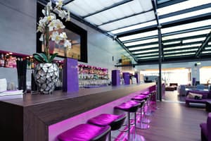 thumbnail: Bar (on property)