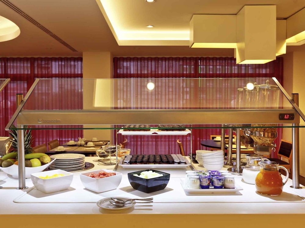 Restaurant-cafeteria