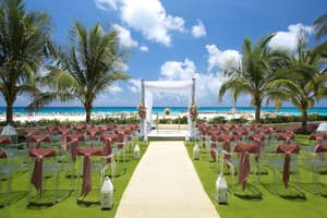 thumbnail: Outdoor wedding area