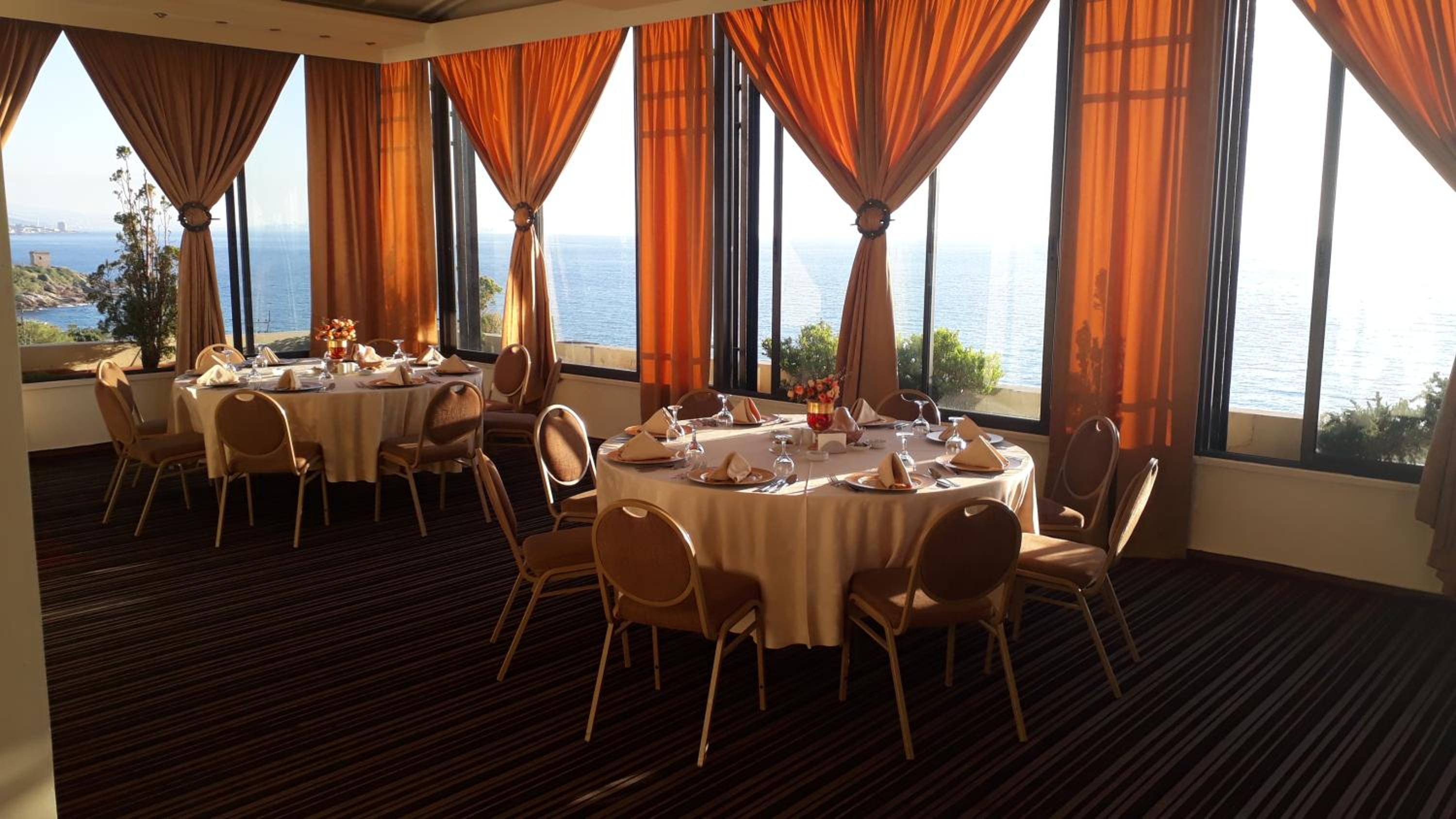 Restaurant-cafeteria