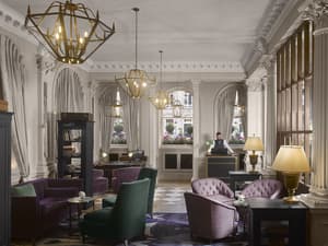 thumbnail: Lobby sitting area