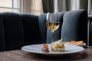 thumbnail: Restaurant