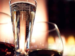 thumbnail: Bar (on property)