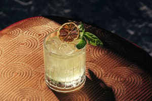 thumbnail: Bar (on property)