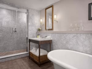 thumbnail: Deep soaking bathtub