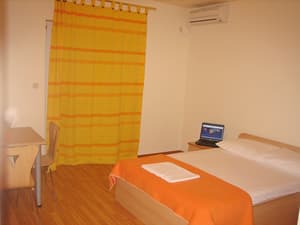 thumbnail: Rooms
