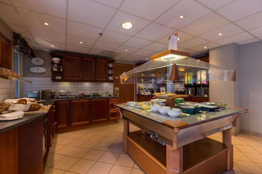 Restaurant-cafeteria