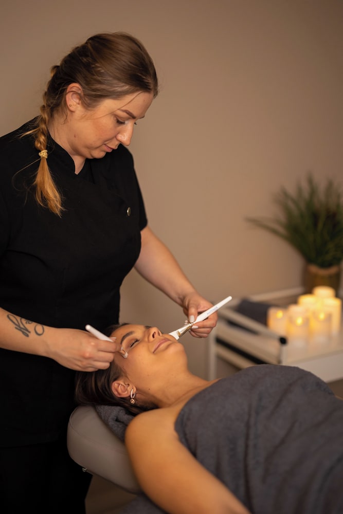 Facial