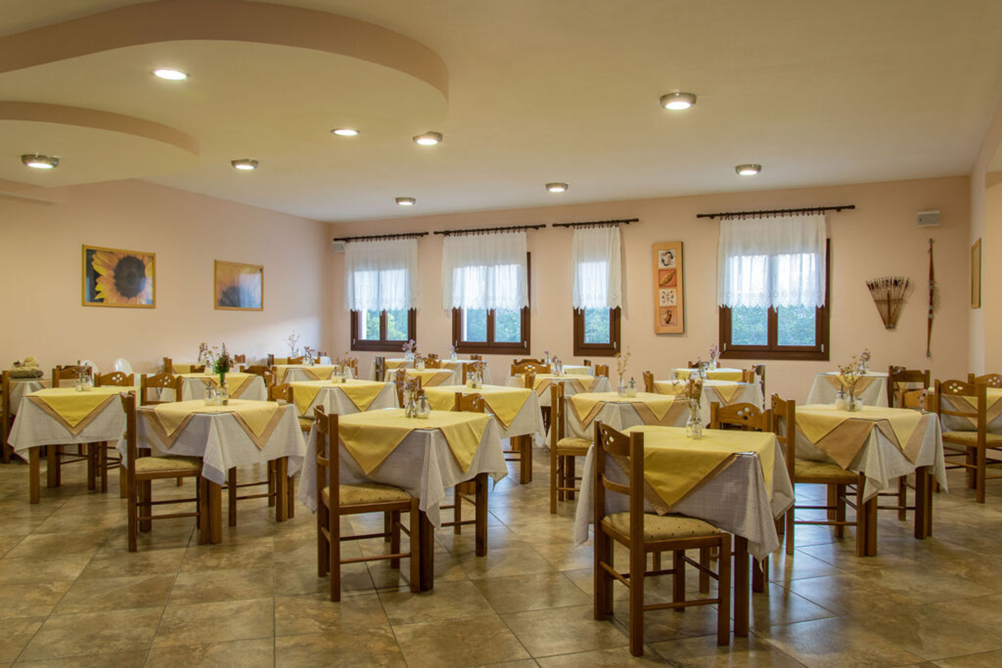 Restaurant-cafeteria