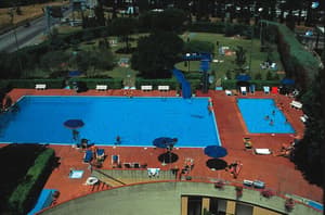 thumbnail: Outdoor pool