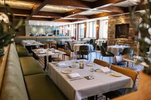 thumbnail: Restaurant