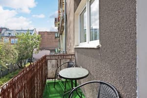 thumbnail: Balcony