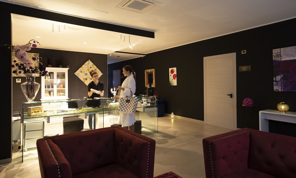 Spa reception