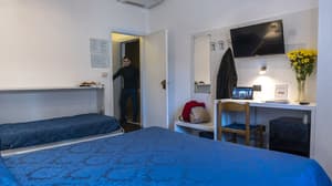thumbnail: Room