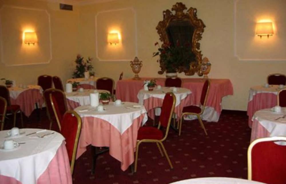 Restaurant-cafeteria