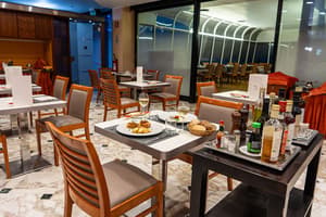 thumbnail: Restaurant