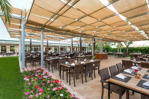 thumbnail: Restaurant
