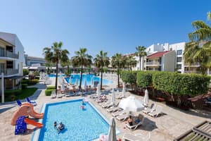 thumbnail: Outdoor pool