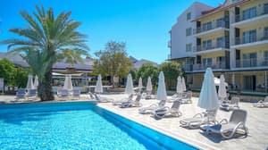thumbnail: Outdoor pool