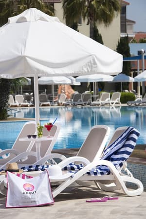 thumbnail: Outdoor pool