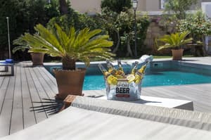 thumbnail: Pool