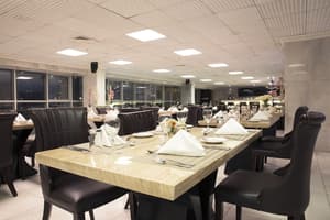 thumbnail: Restaurant