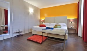 thumbnail: Room amenity