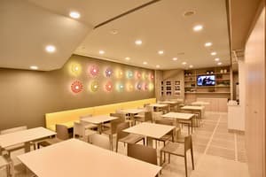 thumbnail: Breakfast area