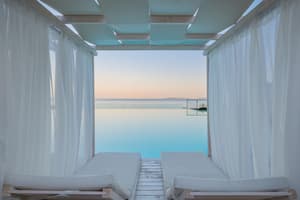 thumbnail: Outdoor pool