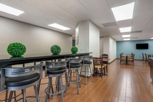 thumbnail: Breakfast area