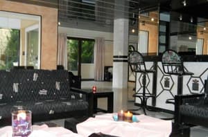 thumbnail: Lounge