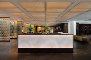 thumbnail: Bar (on property)