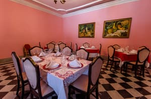 thumbnail: Restaurant