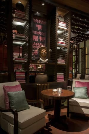 thumbnail: Lounge