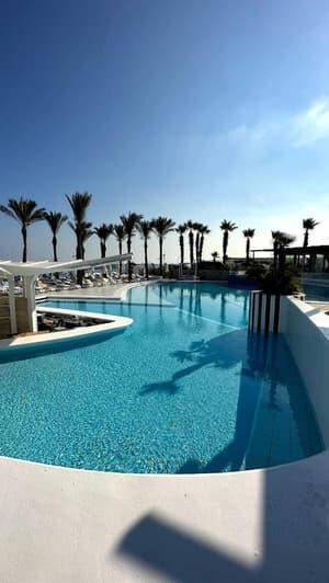 thumbnail: Outdoor pool